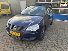 Volkswagen Polo - 1.4-16V Optive|Airco|5DRS|NAP|LMV