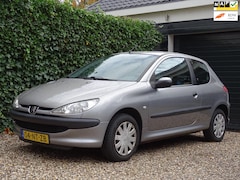 Peugeot 206 - 1.1 Pop' Art
