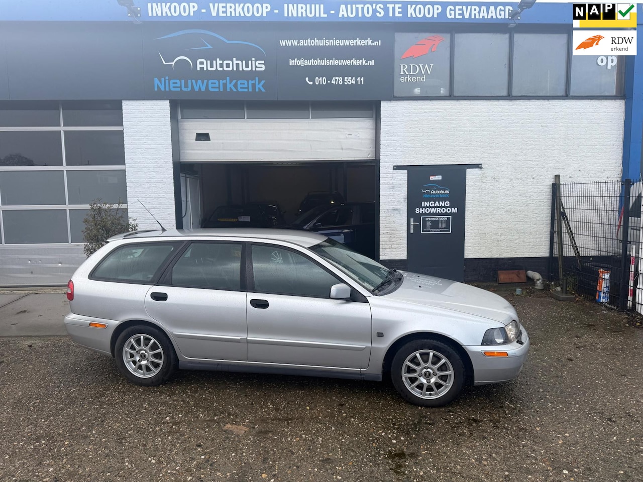 Volvo V40 - 1.8 Europa- Met Airco, Cruise Control, NAP en een ruime APK!!! - AutoWereld.nl