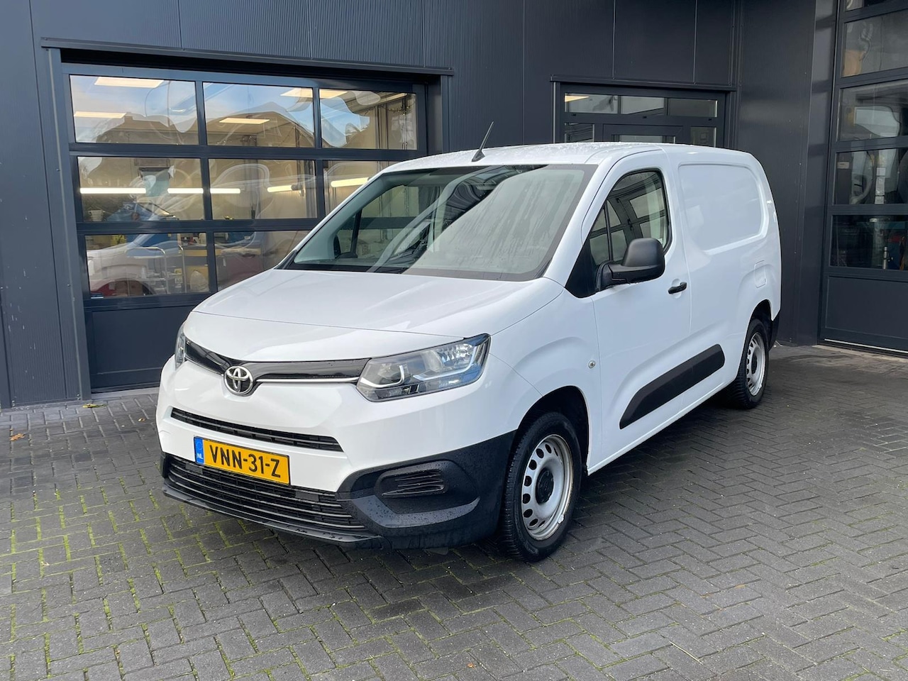 Toyota ProAce City - 1.5 D-4D Cool Comfort Long 1.5 D-4D Cool Comfort Long - AutoWereld.nl