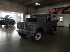 Land Rover 88 - METAL TOP