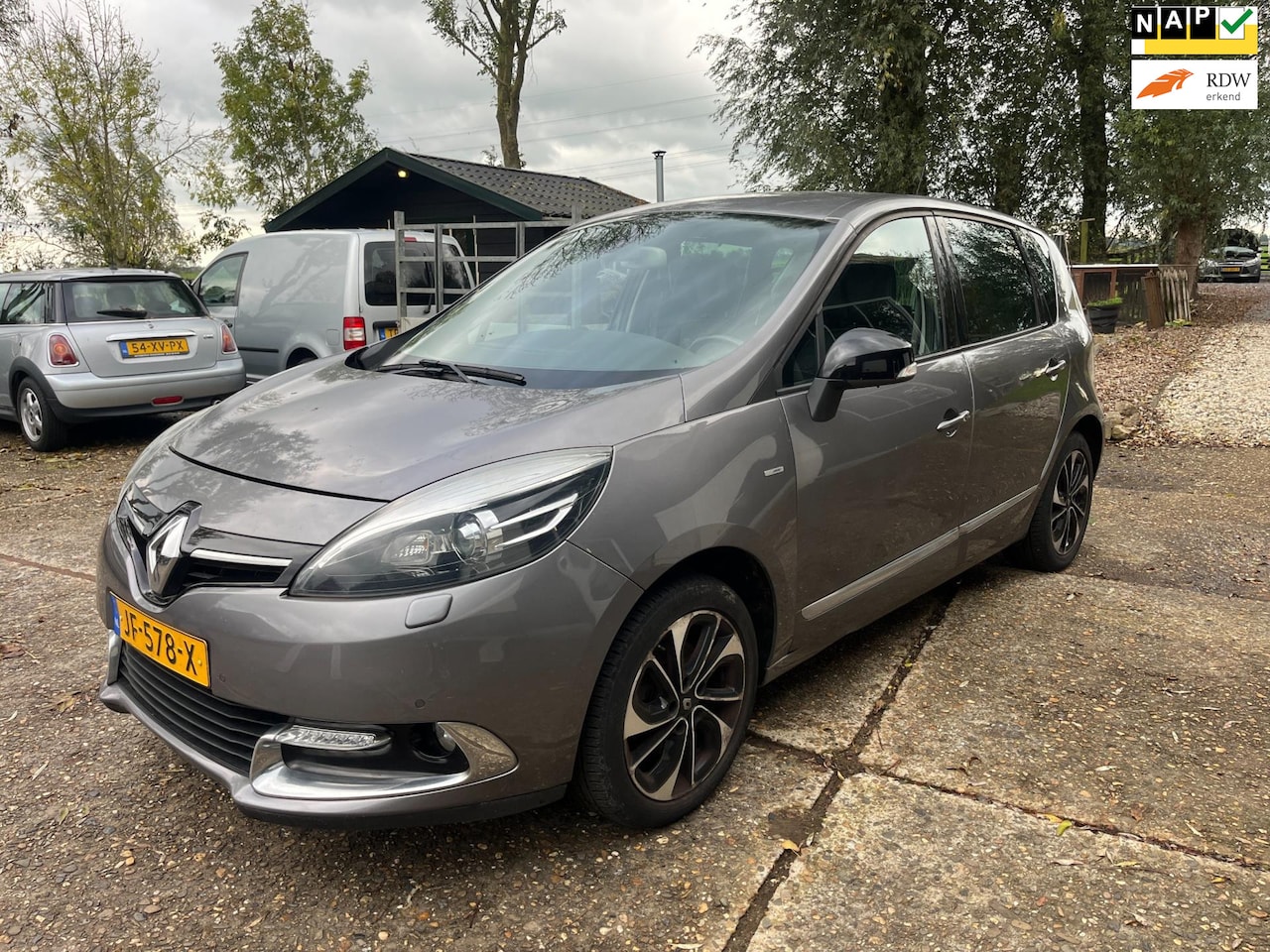 Renault Scénic - 1.2 TCe Bose 1.2 TCe Bose ( Distributie ketting gebroken ) - AutoWereld.nl