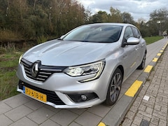 Renault Mégane - 1.5 dCi Bose - BTW-Cam_Massage