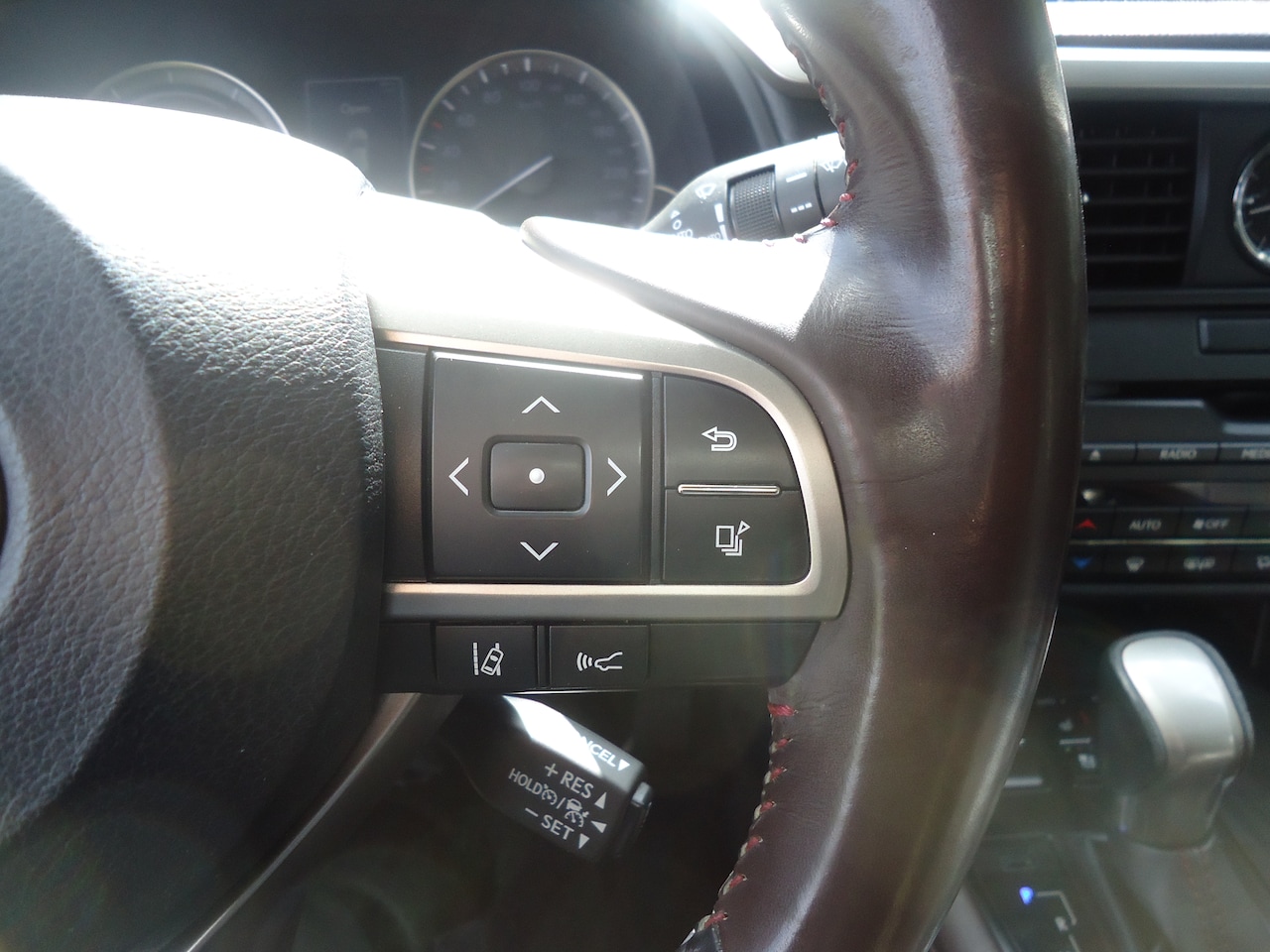 Lexus RX - 450h 4WD Luxury Line super lage kilometers