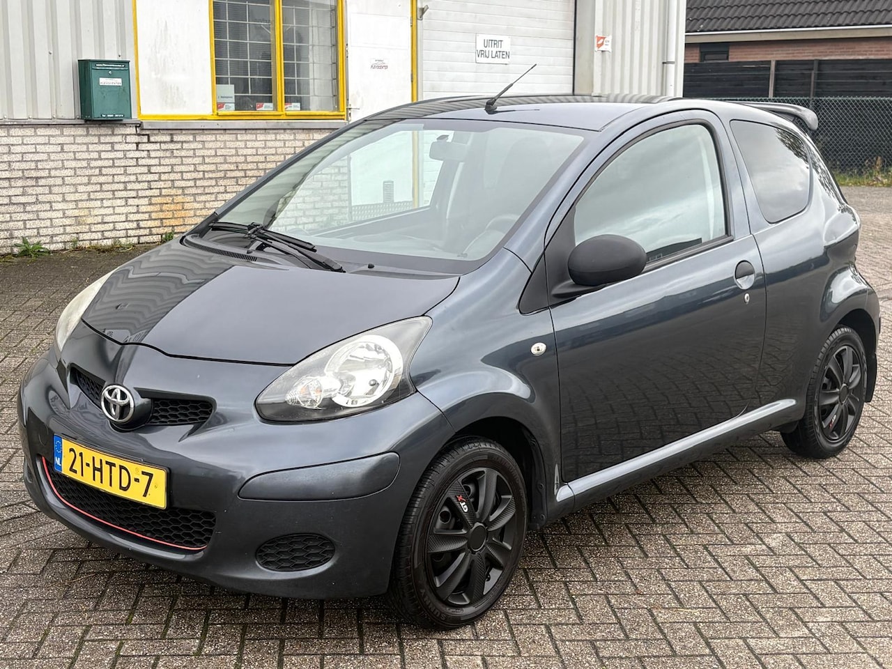 Toyota Aygo - 1.0 I 12V 68 PK Bj 2009 Access Sport Groot Scherm Android Carplay Navigatie Bluetooth Airb - AutoWereld.nl