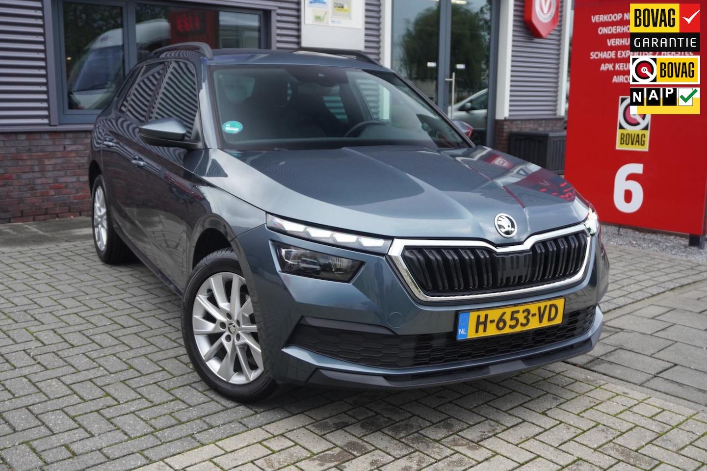 Skoda Kamiq - 1.5 TSI ACT Sport Business / Camera / Stoelverwaming / Carplay / Sportstoelen / Dealeronde - AutoWereld.nl