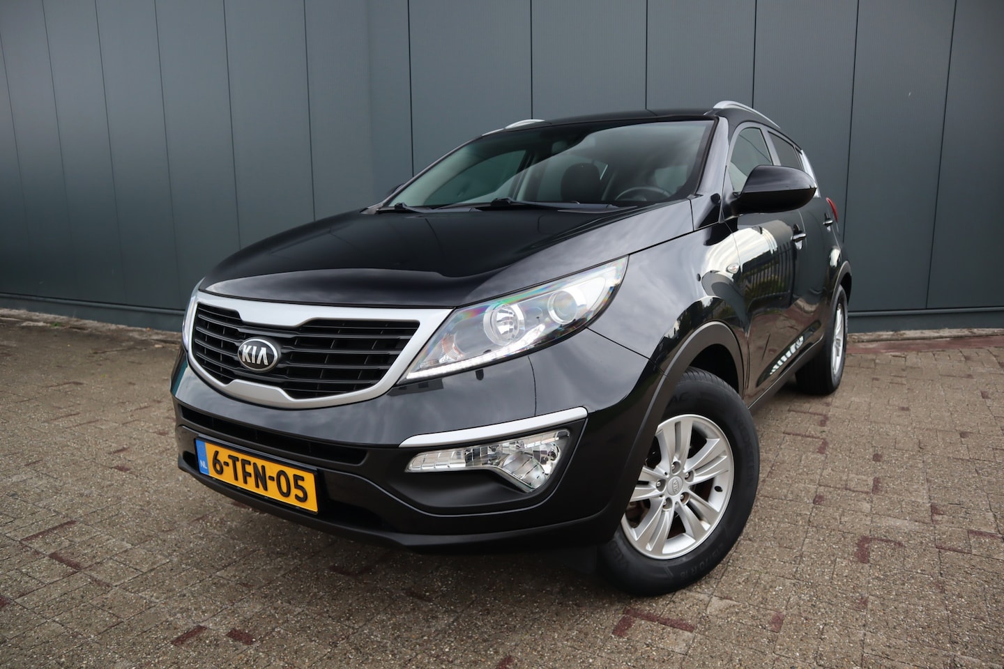 Kia Sportage - 1.6 GDI Vibe Navigatie  Camera Cruise control  Led  Etc. - AutoWereld.nl