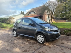 Toyota Aygo - 1.0-12V Cool|AIRCO|BLUETOOTH|2 KEYS|RADIO|NAP|NL-AUTO|