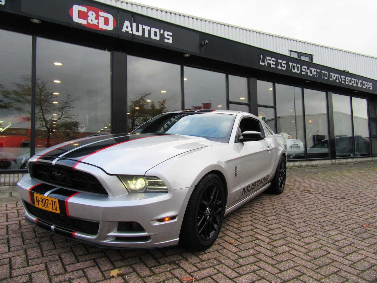 Ford Mustang - USA 3.7 V6 AUT 2014 UNIEKE CUSTOM SHOWCAR - AutoWereld.nl