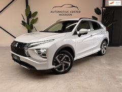 Mitsubishi Eclipse Cross - 2.4 PHEV Instyle Automaat Camera Leder Stoel & Stuur Verwarming