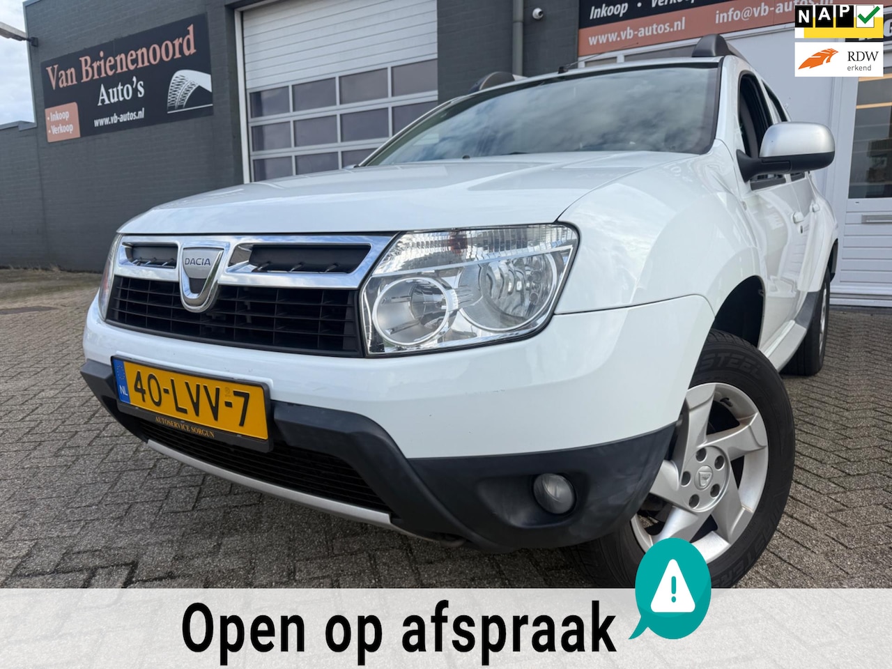 Dacia Duster - 1.6 Lauréate 2wd van 2de Eigenaar met airco en bluetooth telefoon / media - AutoWereld.nl