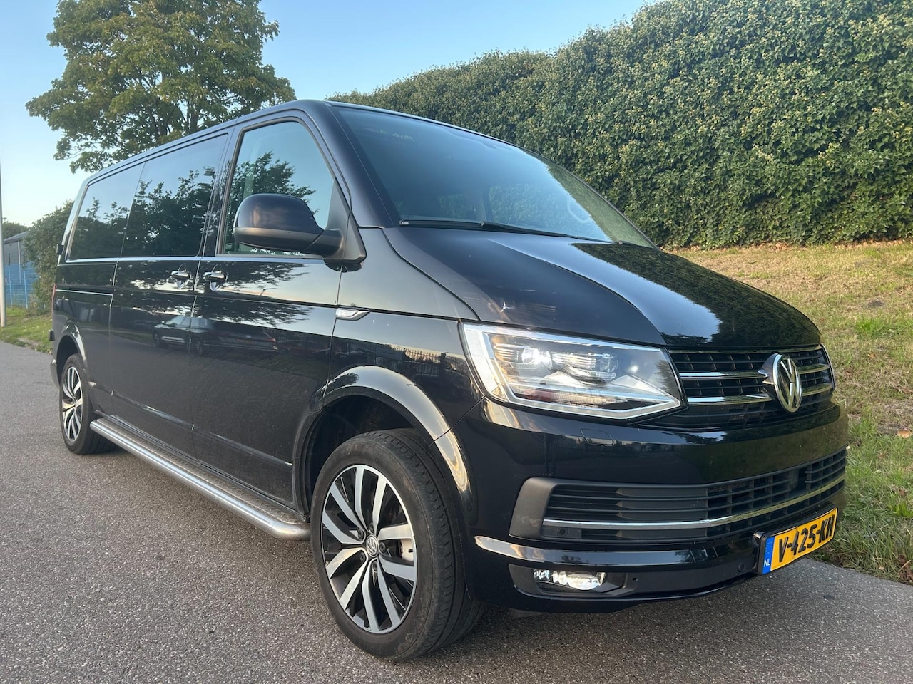 Volkswagen Transporter - 2.0 TDI L2H1 DC Highline MARGE - BOMVOL - automaat - dubbele schuifdeur - AutoWereld.nl