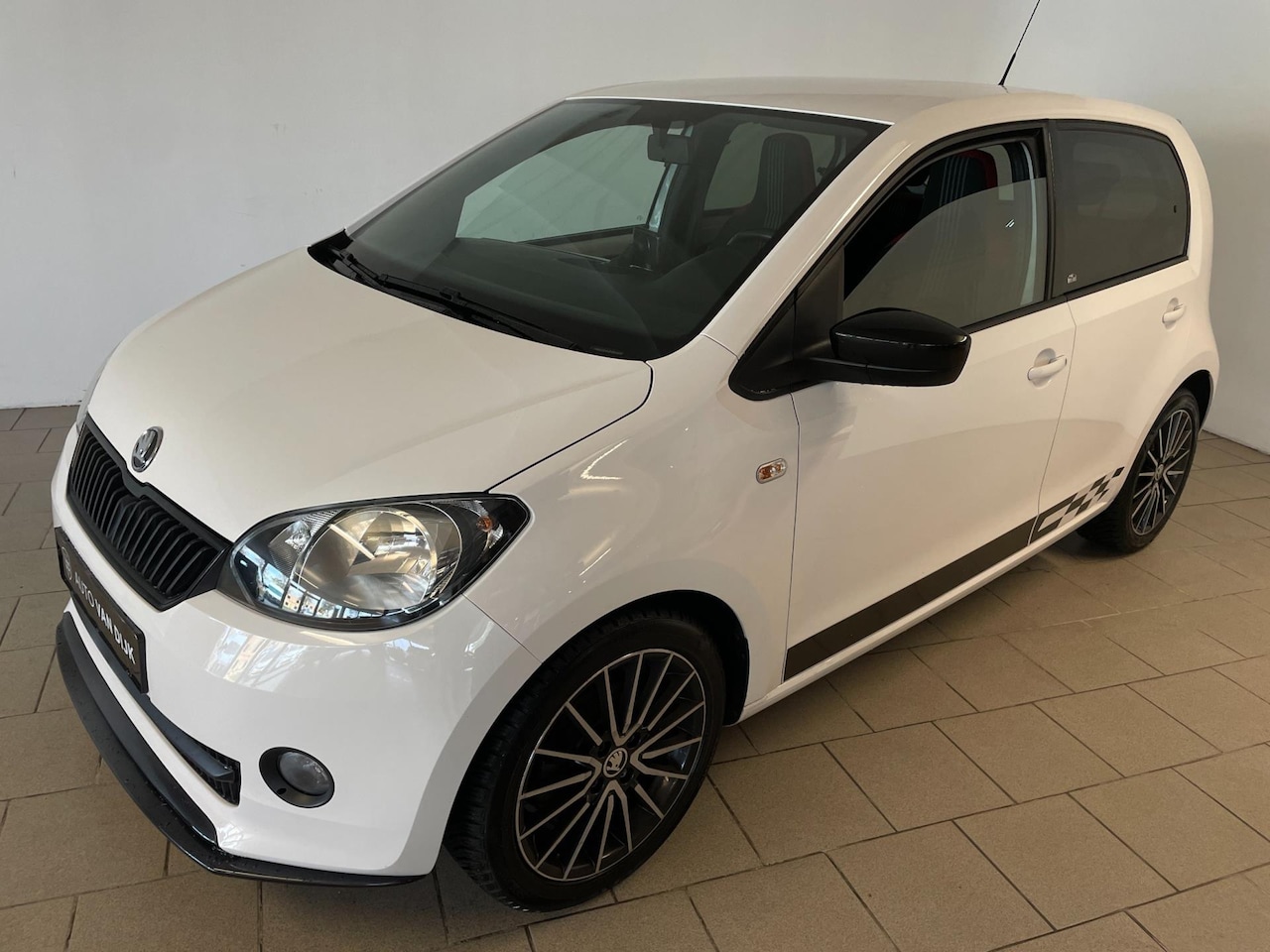 Skoda Citigo - 1.0 Monte Carlo Sport AIRCO NAVI STOELVERW BLUETOOTH SPOILERS VELGEN SPORTINT PRIVACY GLAS - AutoWereld.nl