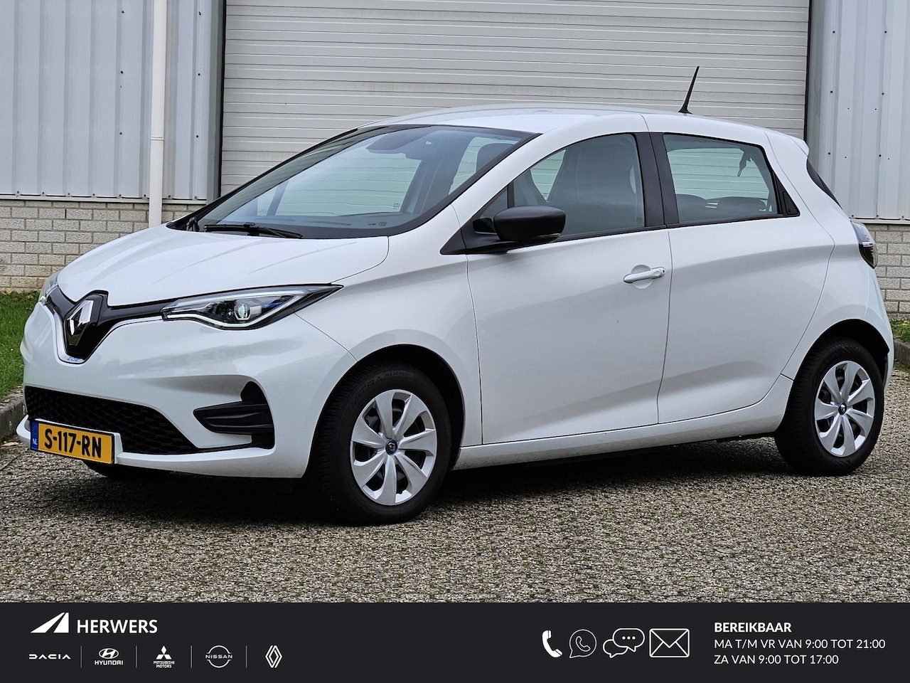 Renault Zoe - R110 Life 52 kWh / All Season Banden / 3-Fase Laden / Apple CarPlay & Android Auto / Airco - AutoWereld.nl