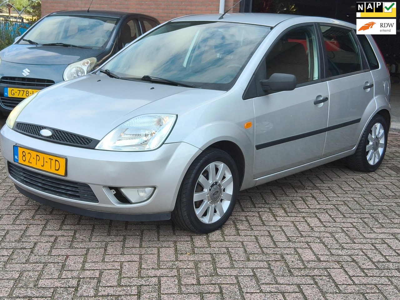 Ford Fiesta - 1.4-16V Trend APK, 5 DEURS, INRUILKOOPJE!! - AutoWereld.nl