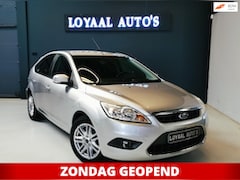 Ford Focus - 1.6-16V Titanium | AIRCO | CRUISE | TREKHAAK | PDC | APK