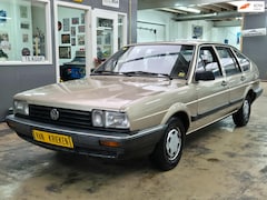 Volkswagen Passat - 1.6 D met AIRCO *zeldzaam* 1986