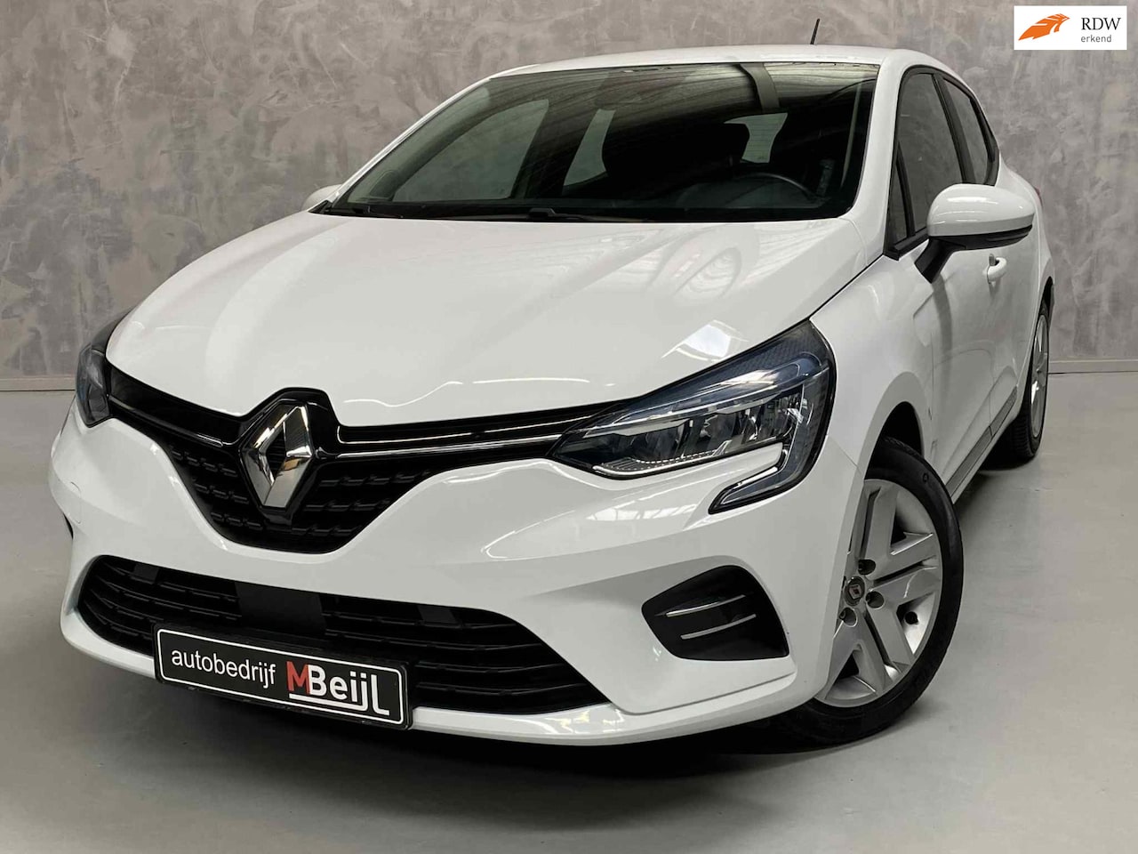 Renault Clio - 1.0 TCe Zen /Led /Carplay /Dealeronderhouden - AutoWereld.nl