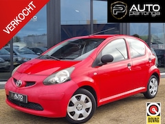 Toyota Aygo - 1.0-12V | Airco | 5 deurs | Onderhoudshistorie | NL AUTO | APK tot 20-04-2026 |