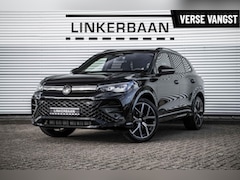 Volkswagen Tiguan - 1.5 eTSI | R-Line | Full Option | Panodak | HUD | IQ | H&K | Black Style | Trekhaak | Mass