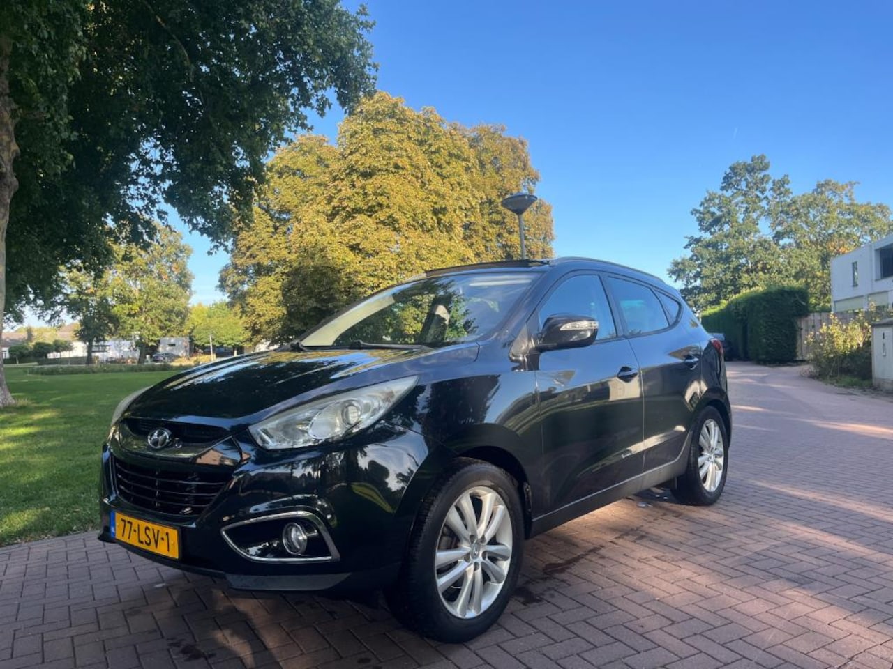 Hyundai ix35 - 2.0i i-Catcher Automaat Navigatie Airco 2010 Dealeronderhouden - AutoWereld.nl