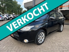 Mitsubishi Outlander - 2.0 PHEV Instyle, Navigatie, Leer, trekhaak, clima, etc
