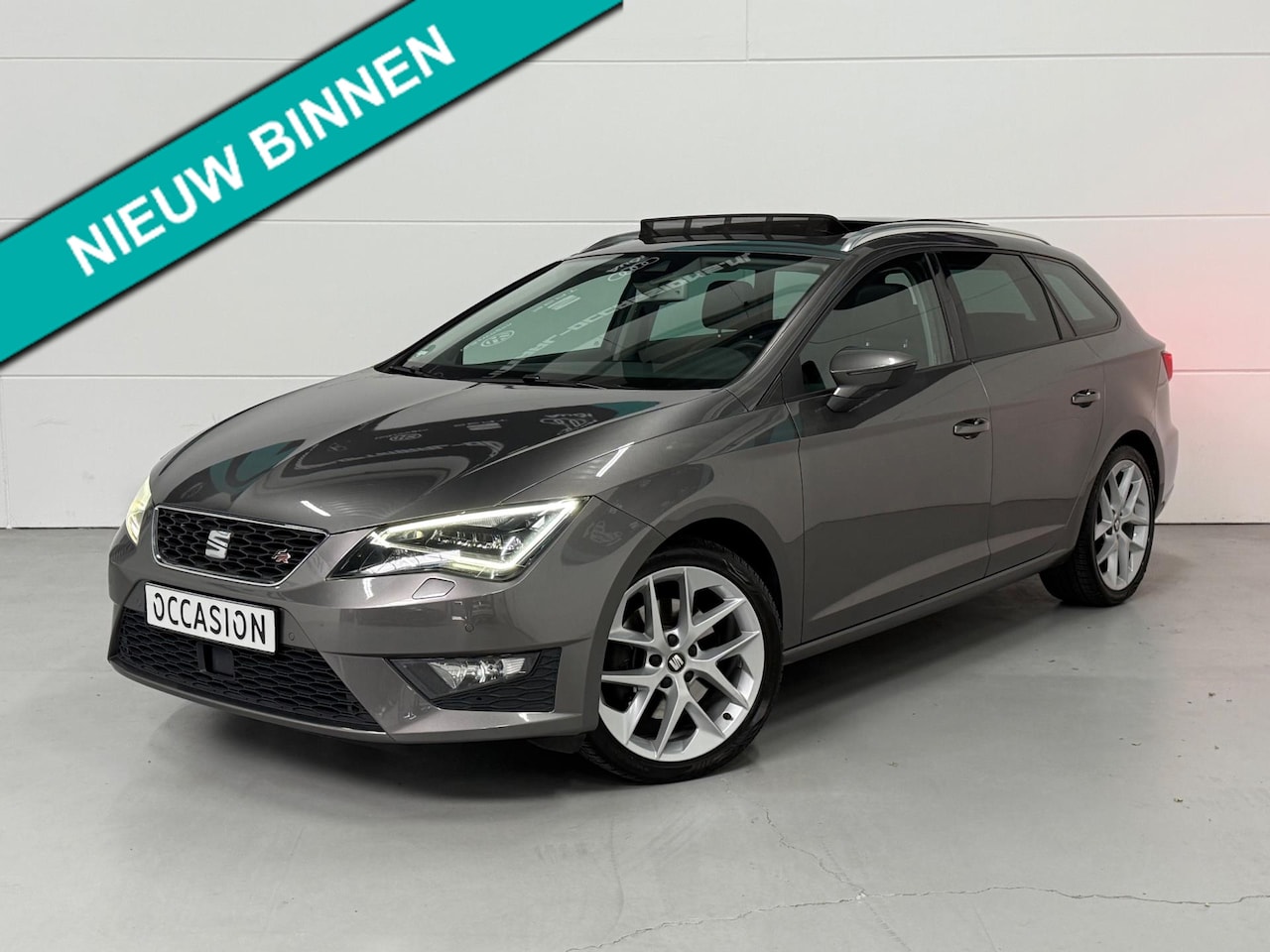 SEAT Leon ST - 1.4 TSI FR 150PK Dsg Pano LED ACC DCC Lane Vol - AutoWereld.nl