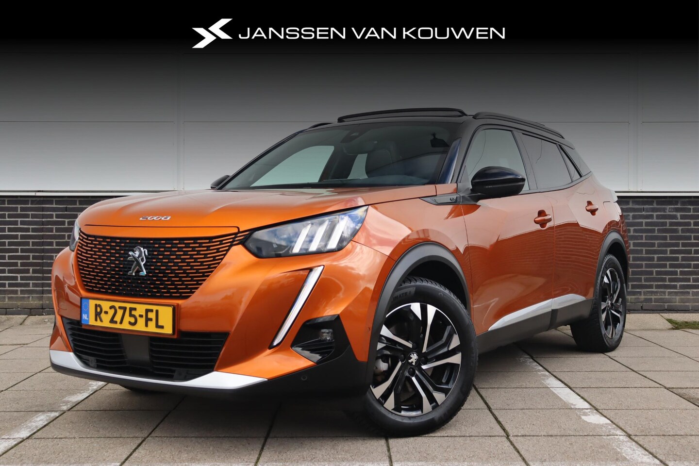 Peugeot e-2008 - EV GT 50 kWh * Pano * LED * SOH 92% * - AutoWereld.nl