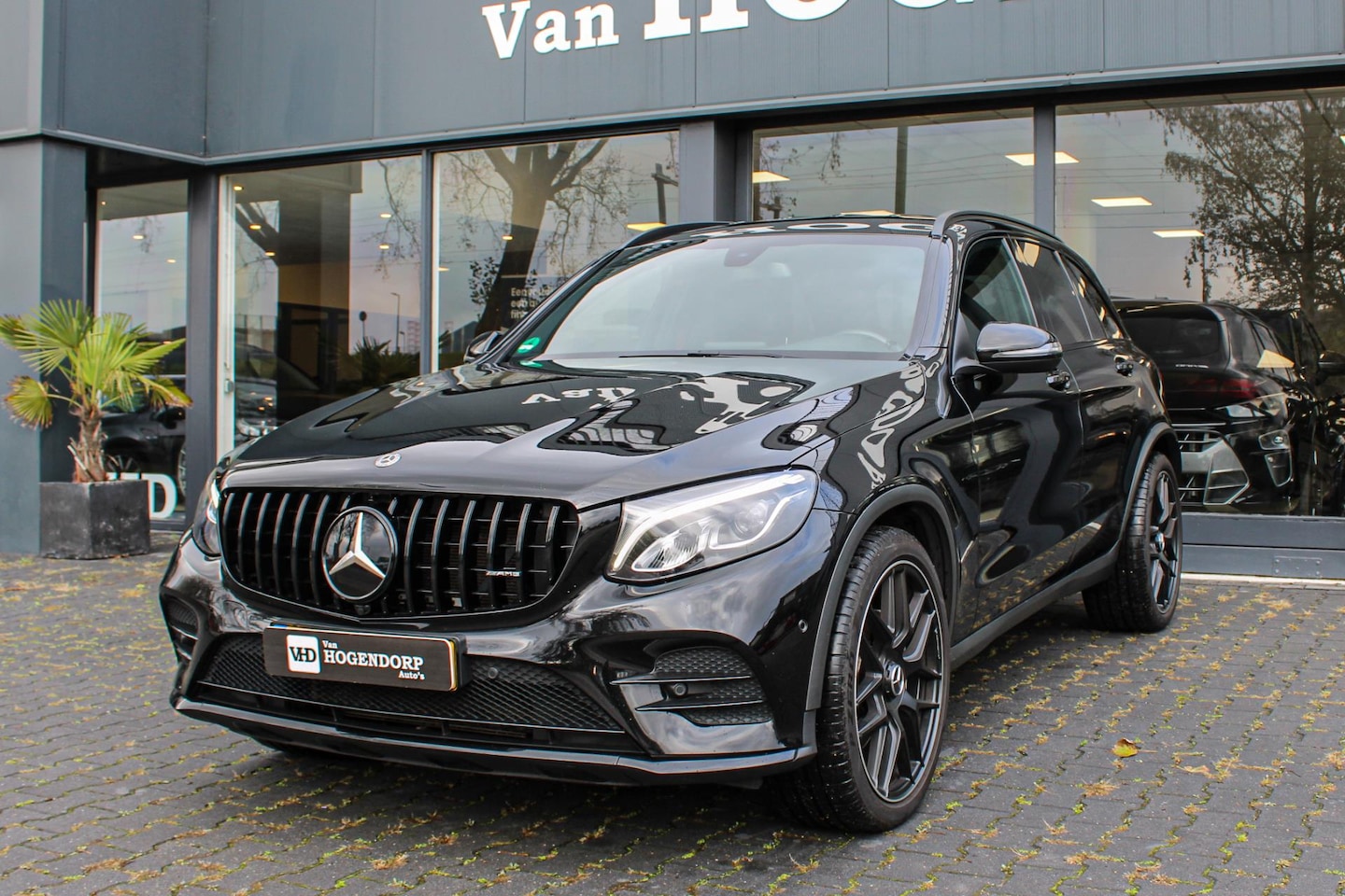 Mercedes-Benz AMG GLC - 43 4MATIC NAVI LED LUCHTVERING - AutoWereld.nl