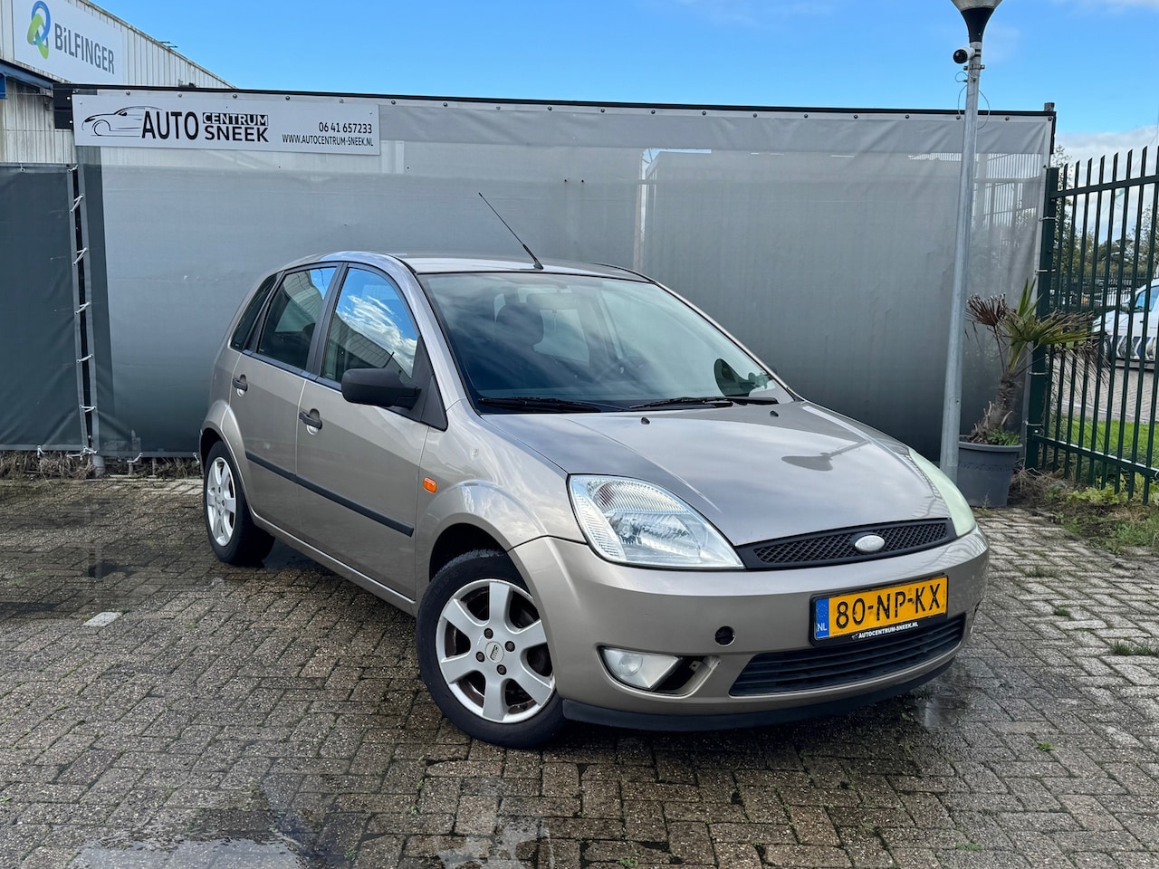 Ford Fiesta - 1.4-16V Trend - NWE APK - Airco - Park. Sensoren - AutoWereld.nl