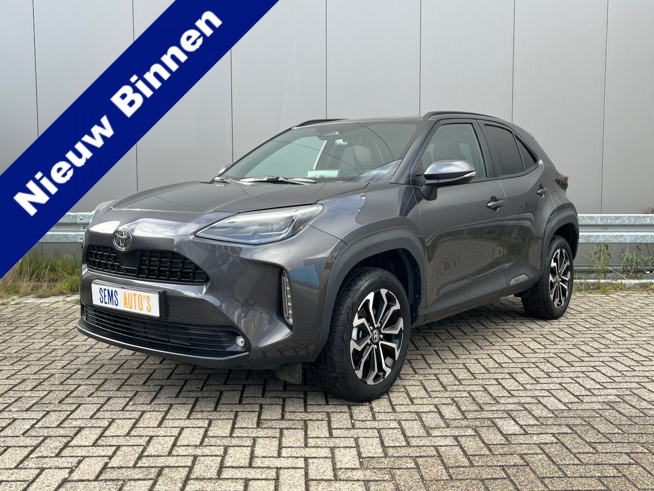 Toyota Yaris Cross - 1.5 Hybrid Stoel-stuur Verw. / Camera / Key Less - AutoWereld.nl
