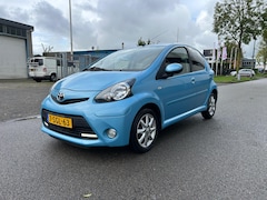 Toyota Aygo - 1.0 VVT-i Dynamic Blue Dealer Onderhouden