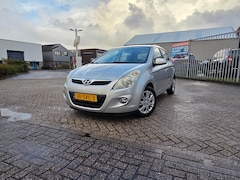 Hyundai i20 - 1.2i i-Motion#Nap#5drs#Airco#Lagekm