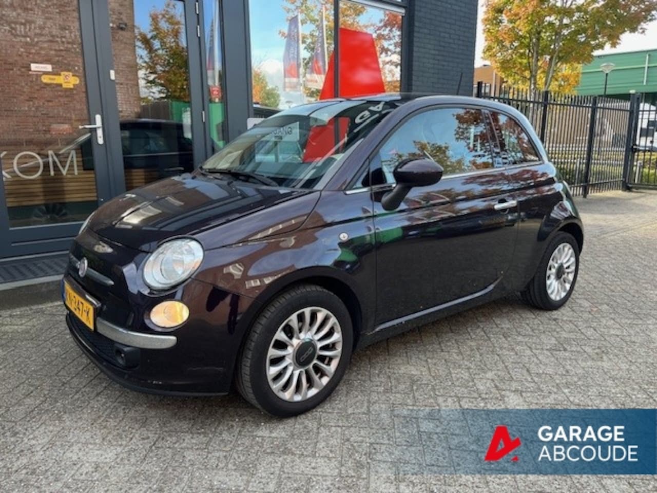 Fiat 500 - 1.2i 4 cylinder Lounge airco & panoramadak - AutoWereld.nl