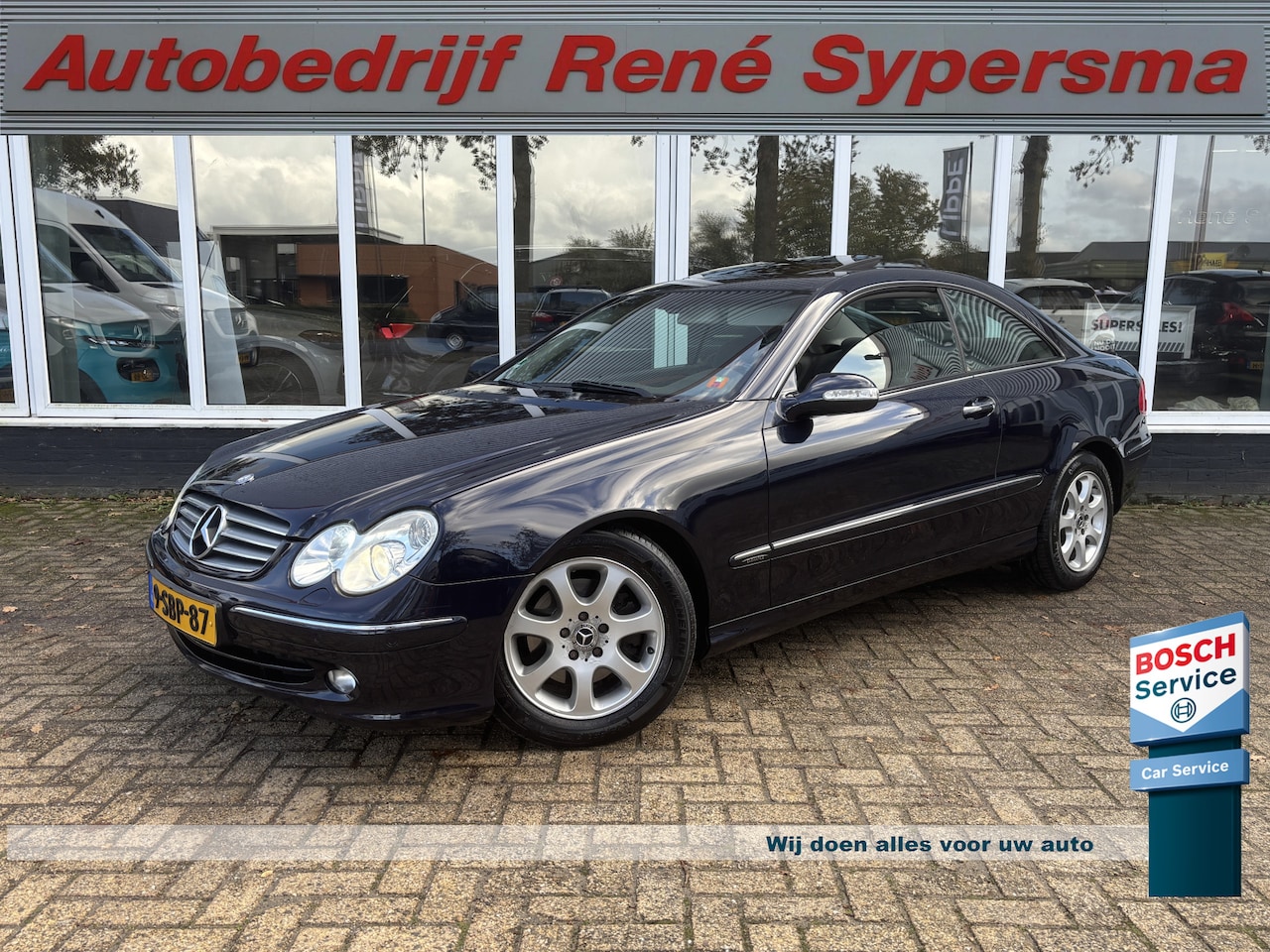 Mercedes-Benz CLK-klasse Coupé - 320 Elegance | Automaat | Pano | Parkeer Sensoren | Navi - AutoWereld.nl