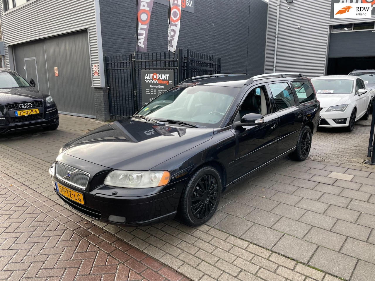 Volvo V70 - 2.4 Edition Sport 1e Eigenaar! Trekhaak Airco NAP APK - AutoWereld.nl
