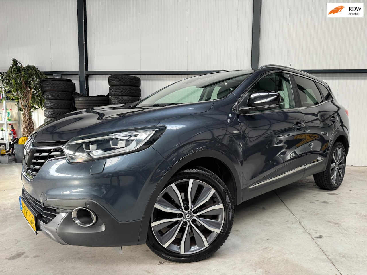 Renault Kadjar - 1.2 TCe Bose Pano Keyless Navigatie LED - AutoWereld.nl