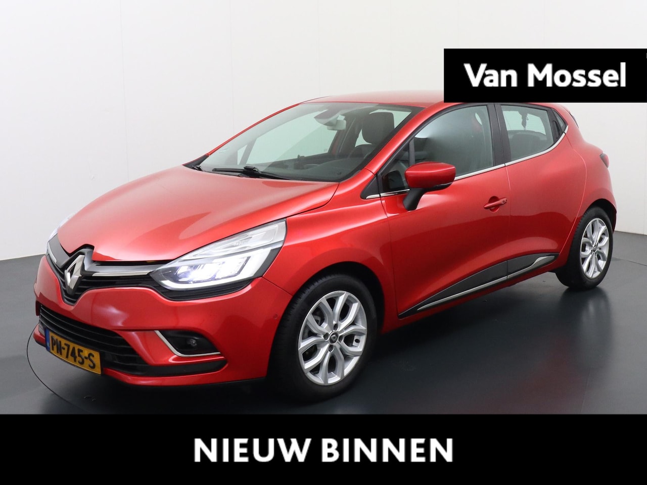 Renault Clio - 1.2 TCe Intens | Automaat | Sensoren voor en achter | Climate control | Cruise control | C - AutoWereld.nl