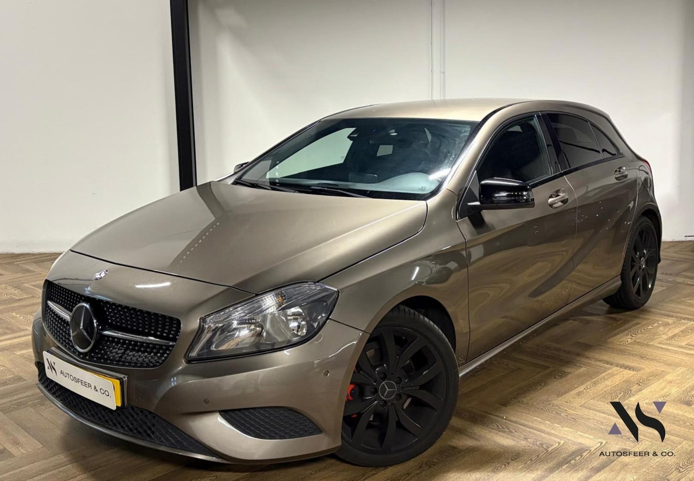 Mercedes-Benz A-klasse - 180 Ambition AMG BLINDSPOT CAM - AutoWereld.nl