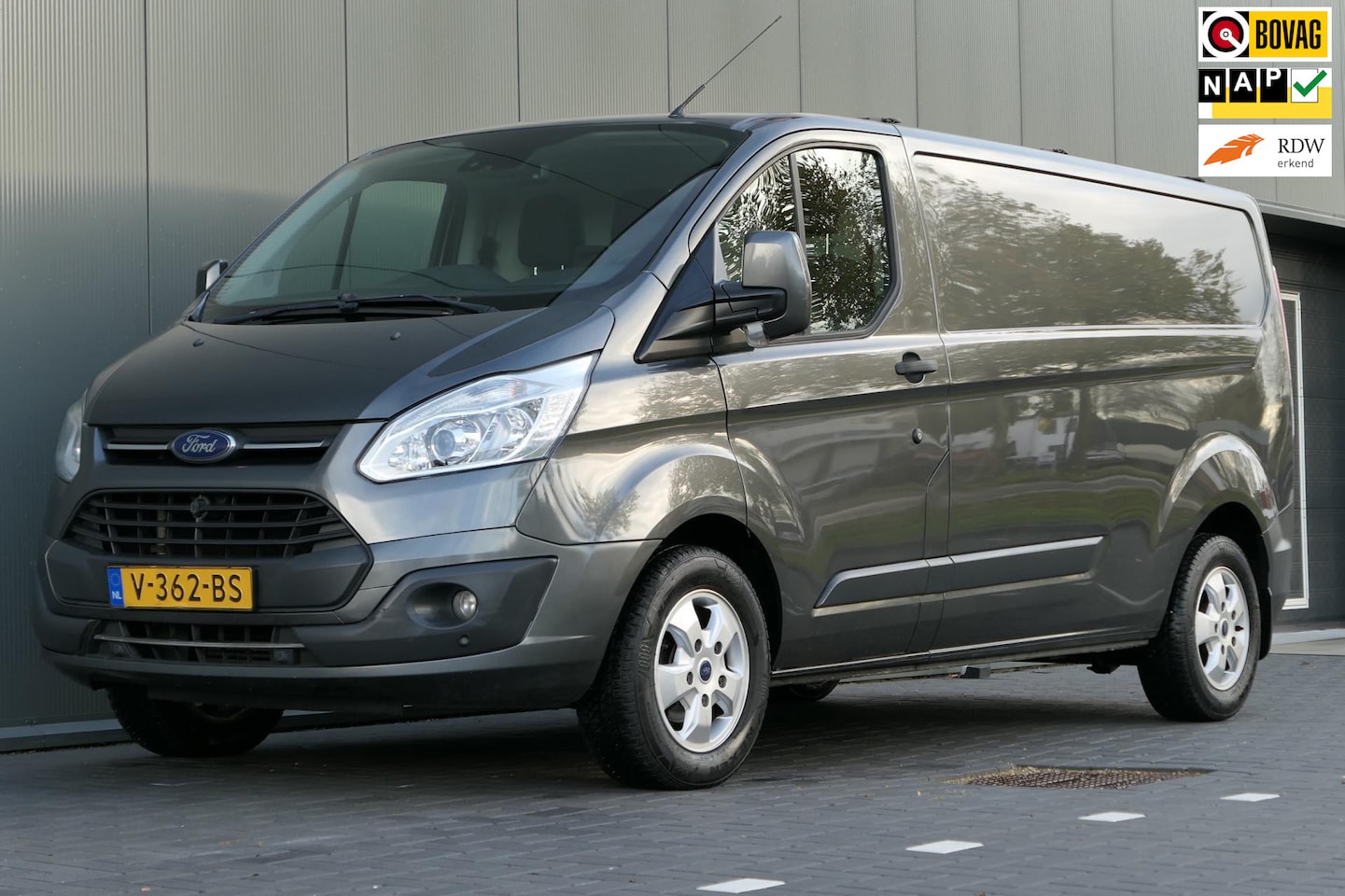 Ford Transit Custom - 290 2.0 TDCI L2H1 Airco Navi - AutoWereld.nl