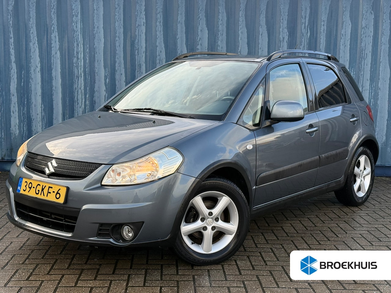 Suzuki SX4 - 1.6 Shogun | Airco | Buitenspiegels elektrisch verstel- en verwarmbaar | Centrale deurverg - AutoWereld.nl