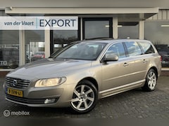 Volvo V70 - 2.0 D4 Momentum / Trekhaak / Schuifkantel dak