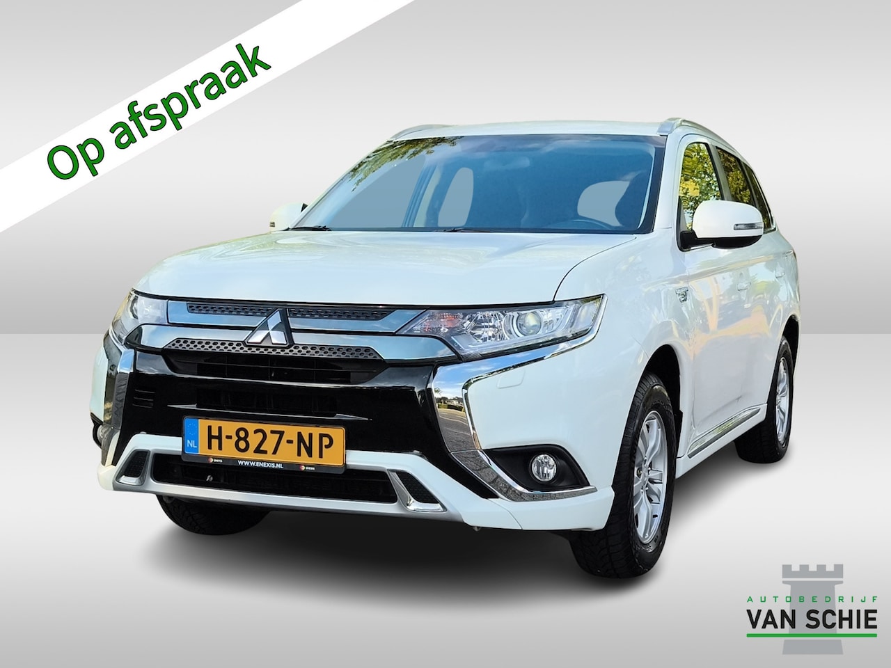 Mitsubishi Outlander - 2.4 PHEV Pure (135 PK) 1e-Eig. & Dealer-Onderh. BOVAG-Garantie. NL-Auto. - AutoWereld.nl