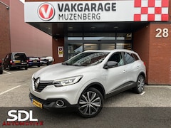 Renault Kadjar - 1.6 TCe Intens // LEDER // LED // KEYLESS // DODEHOEK // NAVI+CARPLAY // CAMERA+SENSOREN /