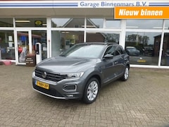 Volkswagen T-Roc - 1.5 TSI Sport, Autom, Panodak, Afn. trekhaak, Camera