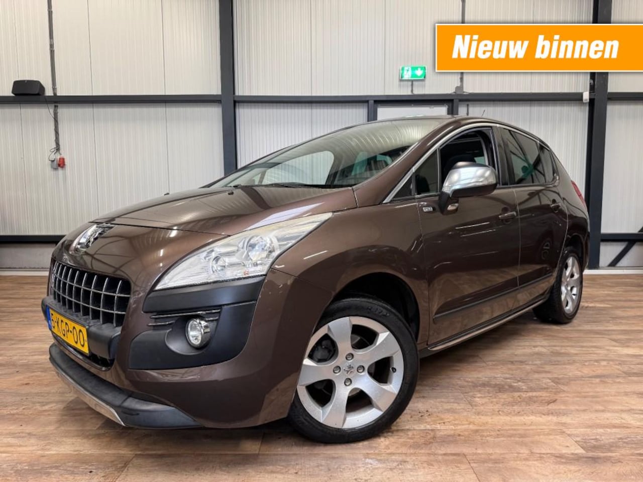 Peugeot 3008 - 1.6 VTi Style / CLIMA / PANORAMA-DAK /CRUISE / NAVI / TREKHAAK / - AutoWereld.nl