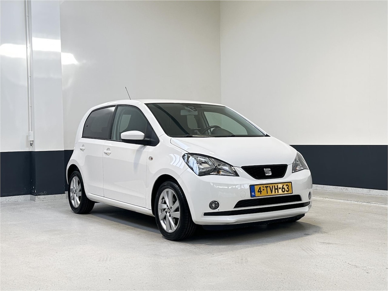 SEAT Mii - 1.0 Sport Dynamic | NL | Stoelverwarming| Navigatie | Airco | LM Velgen - AutoWereld.nl