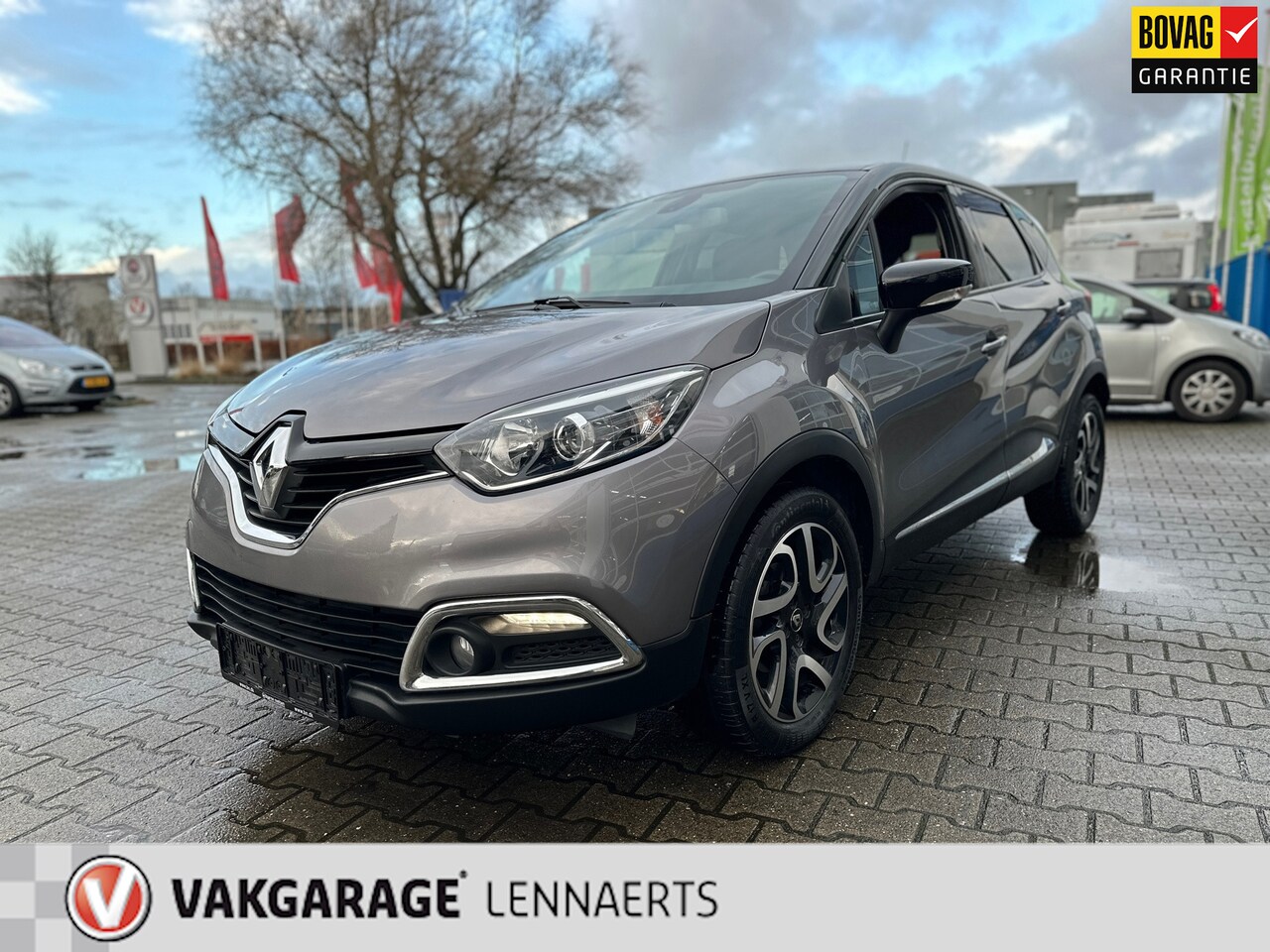 Renault Captur - 1.2 TCe Limited Automaat (Rijklaarprijs) - AutoWereld.nl