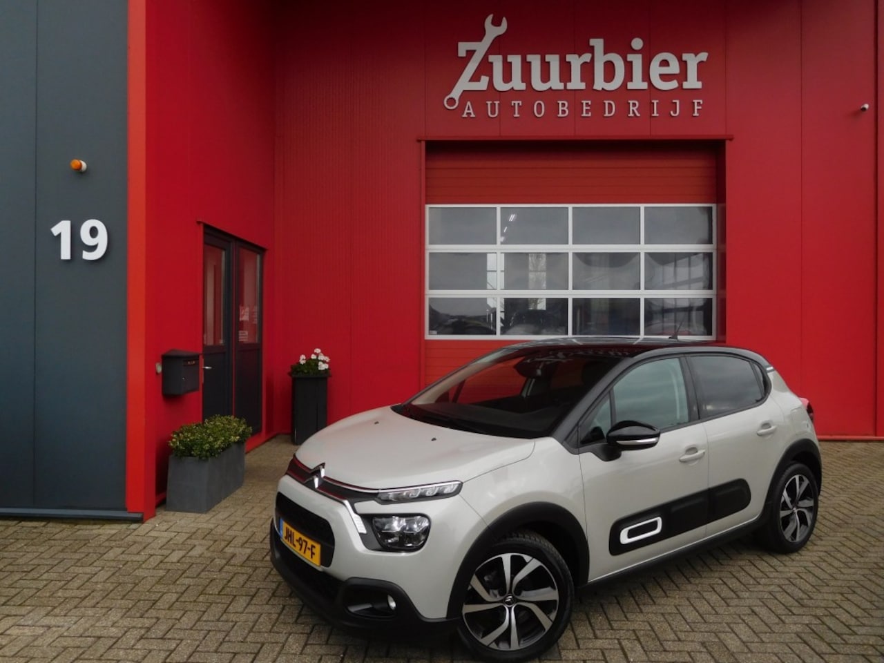 Citroën C3 - 1.2 PureTech Shine Business 1.2 PureTech Shine Business - AutoWereld.nl