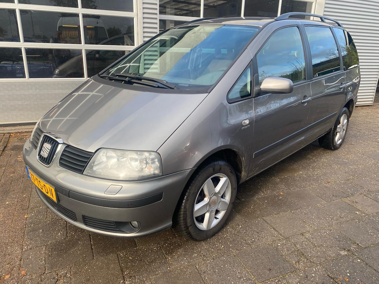 SEAT Alhambra - 1.8-20VT Reference 1.8-20VT Reference - AutoWereld.nl